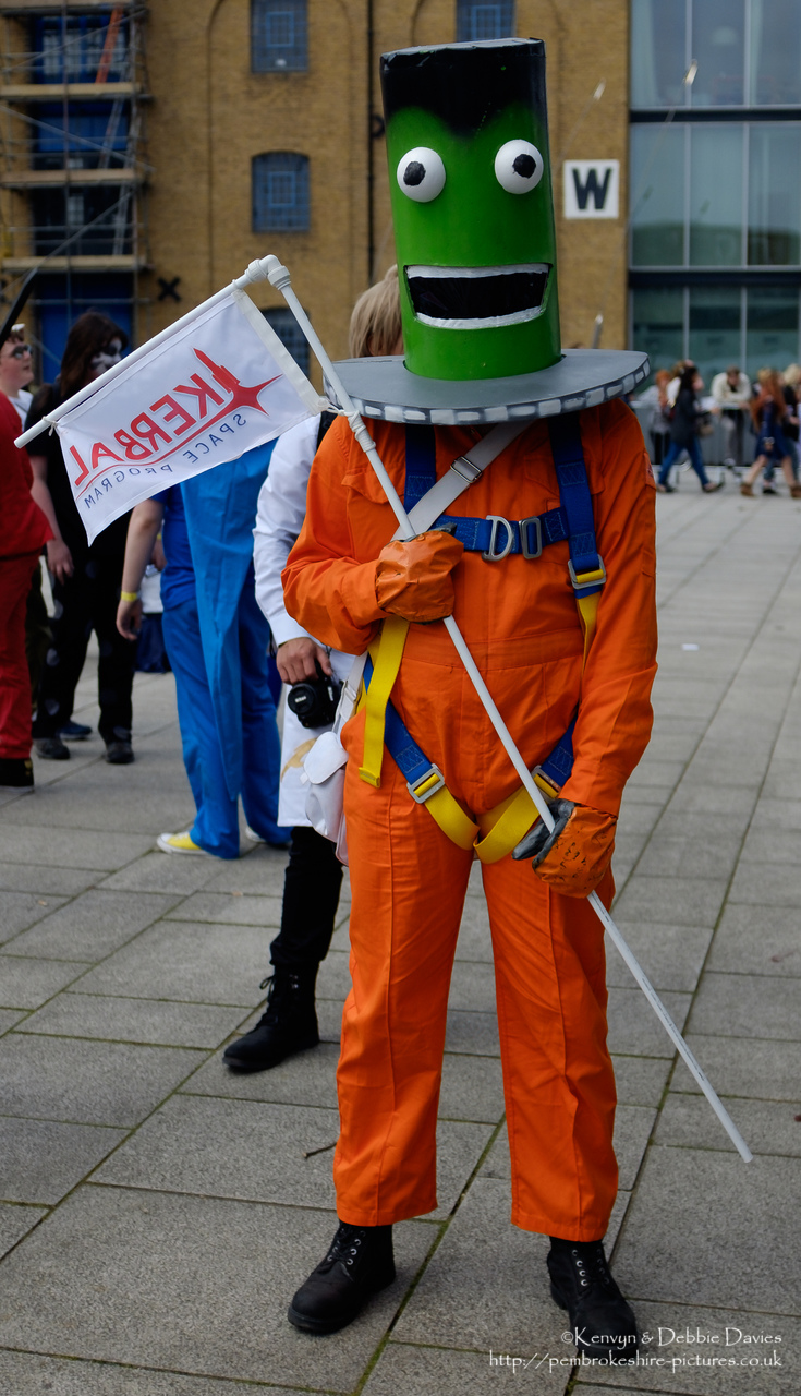 If you can identify the characters (or if you are one of the characters) then please email me at <a href="mailto:webmaster@pembrokeshire-pictures.co.uk">webmaster@pembrokeshire-pictures.co.uk</a>.