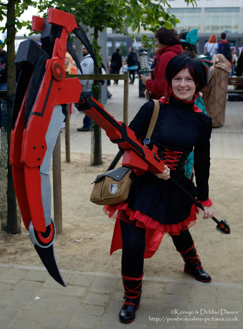 If you can identify the character (or if you are one the character) then please email me at <a href="mailto:webmaster@pembrokeshire-pictures.co.uk">webmaster@pembrokeshire-pictures.co.uk</a>.