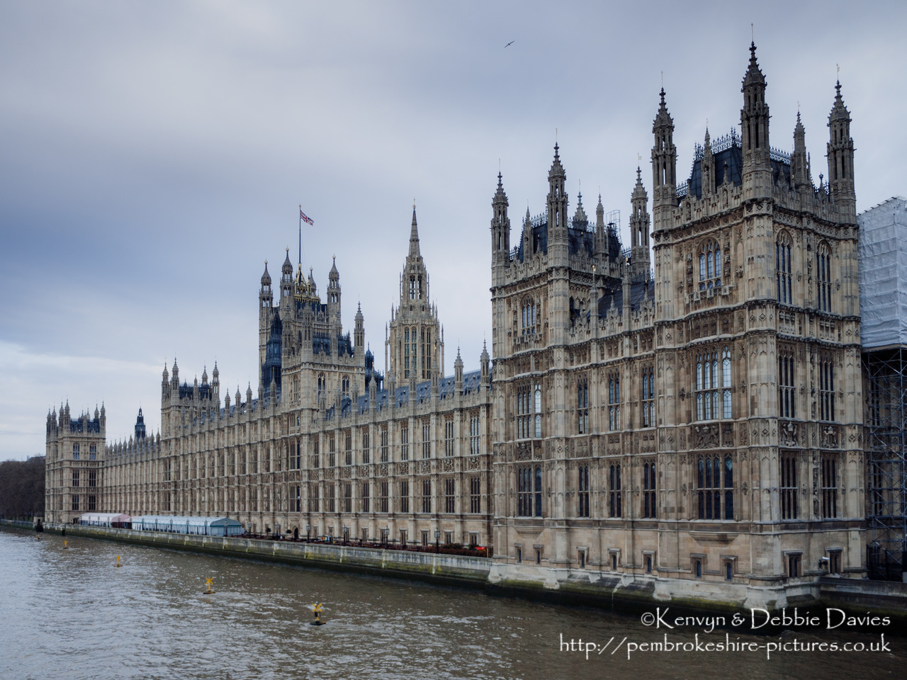 Meeting place of the British House of Commons and House of Lords, commonly know as the Houses of Parliament.