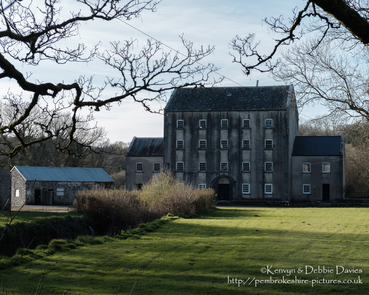 Blackpool Mill in Pembrokeshire on a Spring Evening. It's currently closed (as of 2017) to the public (and has been for several years) but there are plans to restore and reopen it. Taken with a Fujifilm X-Pro2.