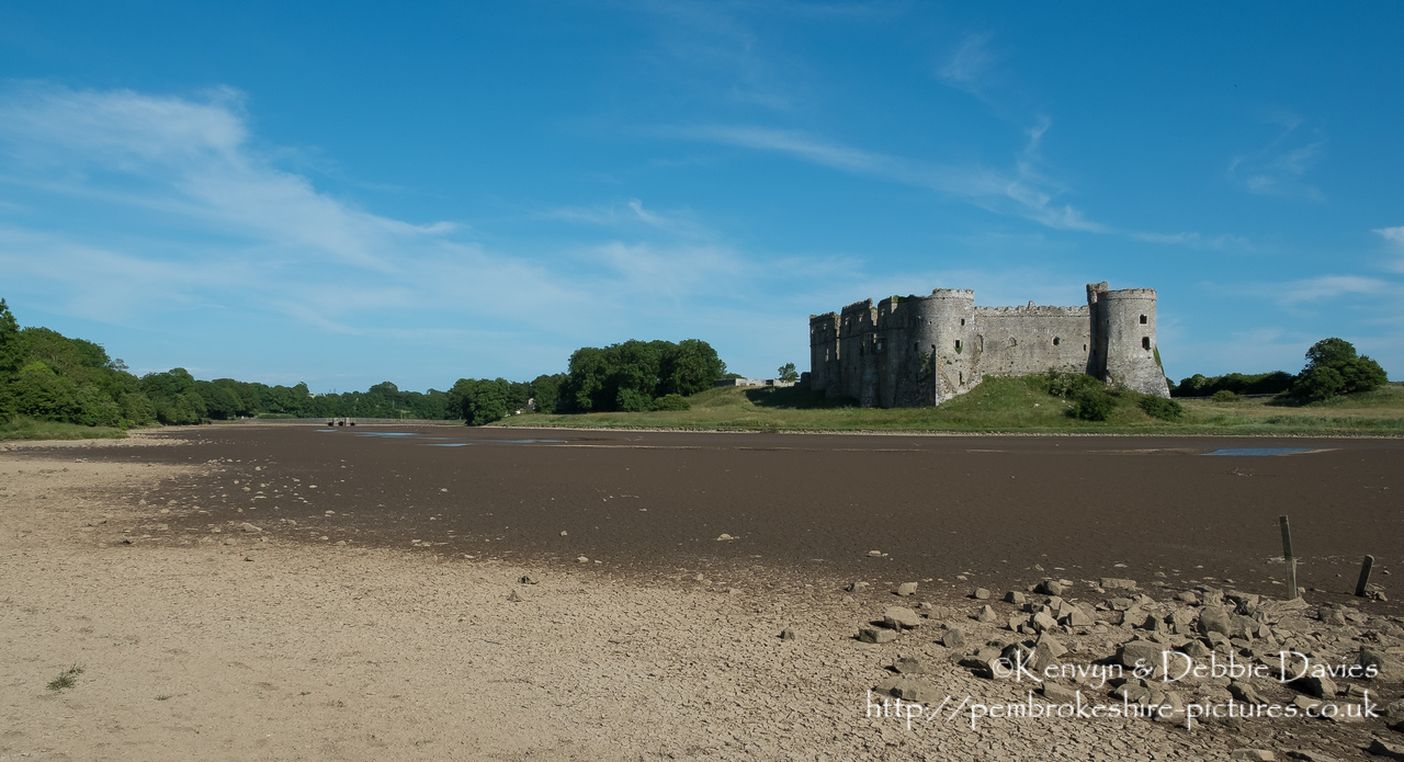 The present structure of Carew Castle was built by Sir Nicholas de Carew in the 13th Century. The last tournament of knights in Wales was held here by Sir Rhys ap Thomas in 1507, with over 600 knights attending. After changing hands several times it reverted to the de Carews and was finally abandoned in 1686.