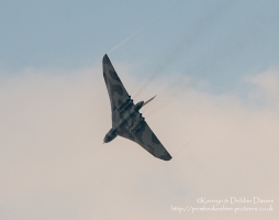 Avro Vulcan at CarFest 2013