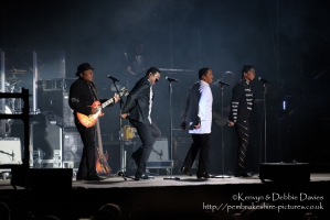 The Jacksons at CarFest 2017