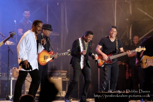 The Jacksons at CarFest 2017