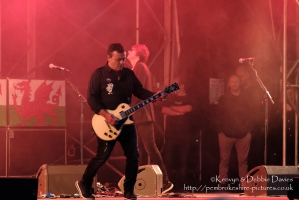 Manic Street Preachers at CarFest 2017