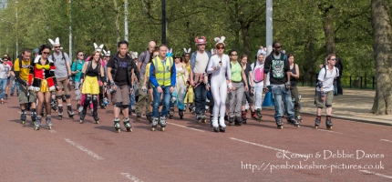 Skaters on The Mall