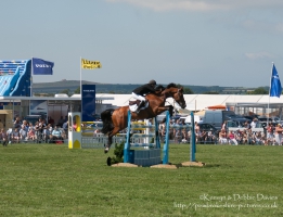 Show jumping at Pembrokeshire County Show