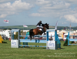 Show jumping at Pembrokeshire County Show
