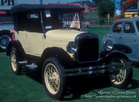 Classic car show Haverfordwest 1993